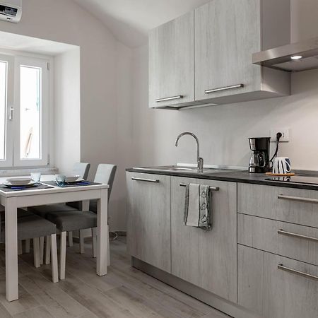Apartmán H11 Piccola Perla A Un Passo Dal Mare Santo Stefano al Mare Exteriér fotografie